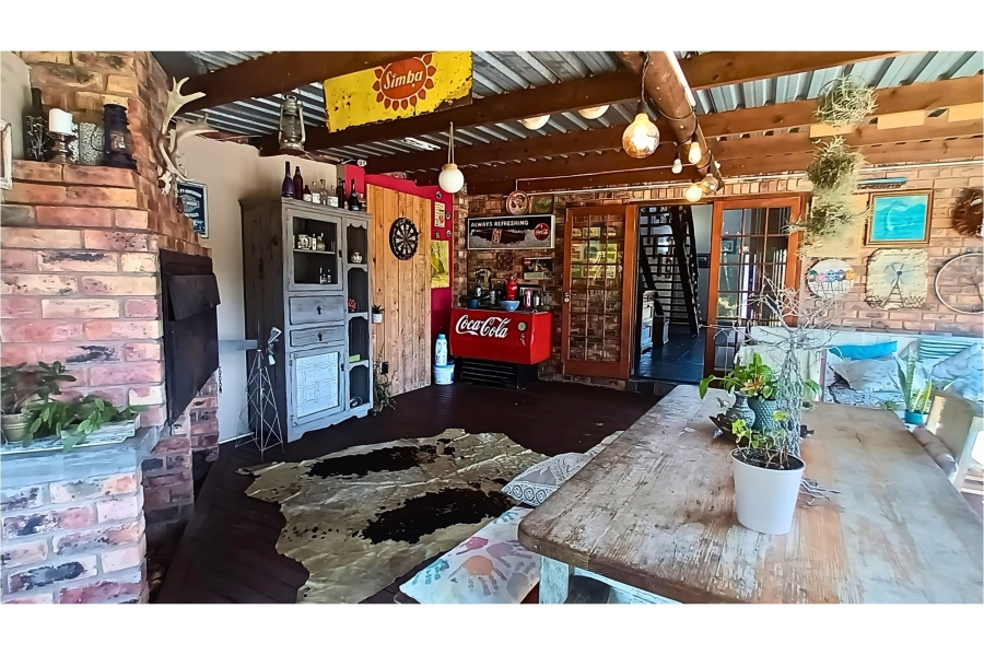 5 Bedroom Property for Sale in Gonubie Eastern Cape